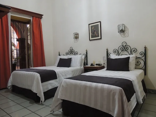 Hotel Concierge Plaza Colima